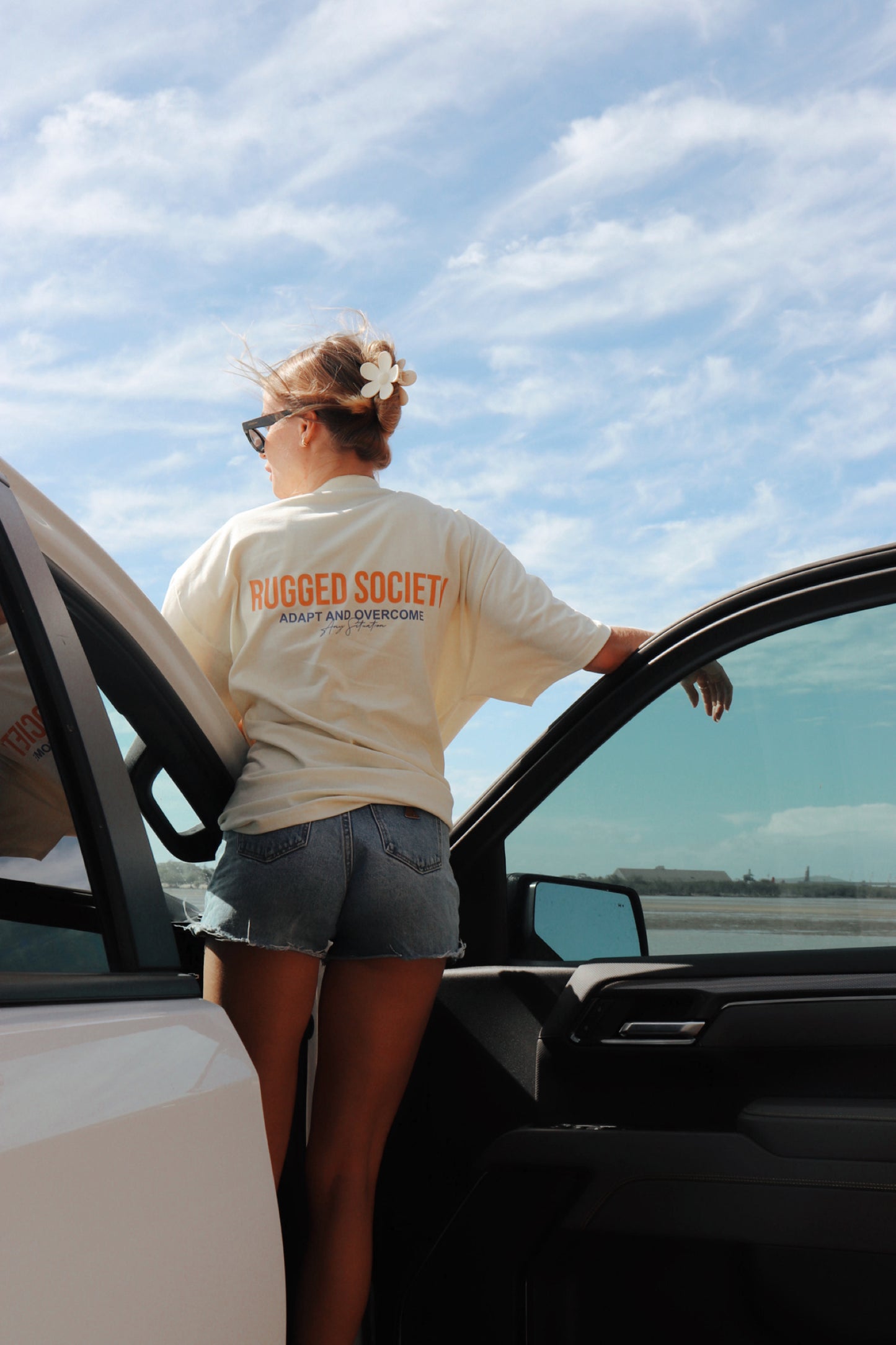 ADAPT & OVERCOME TEE - BUTTER