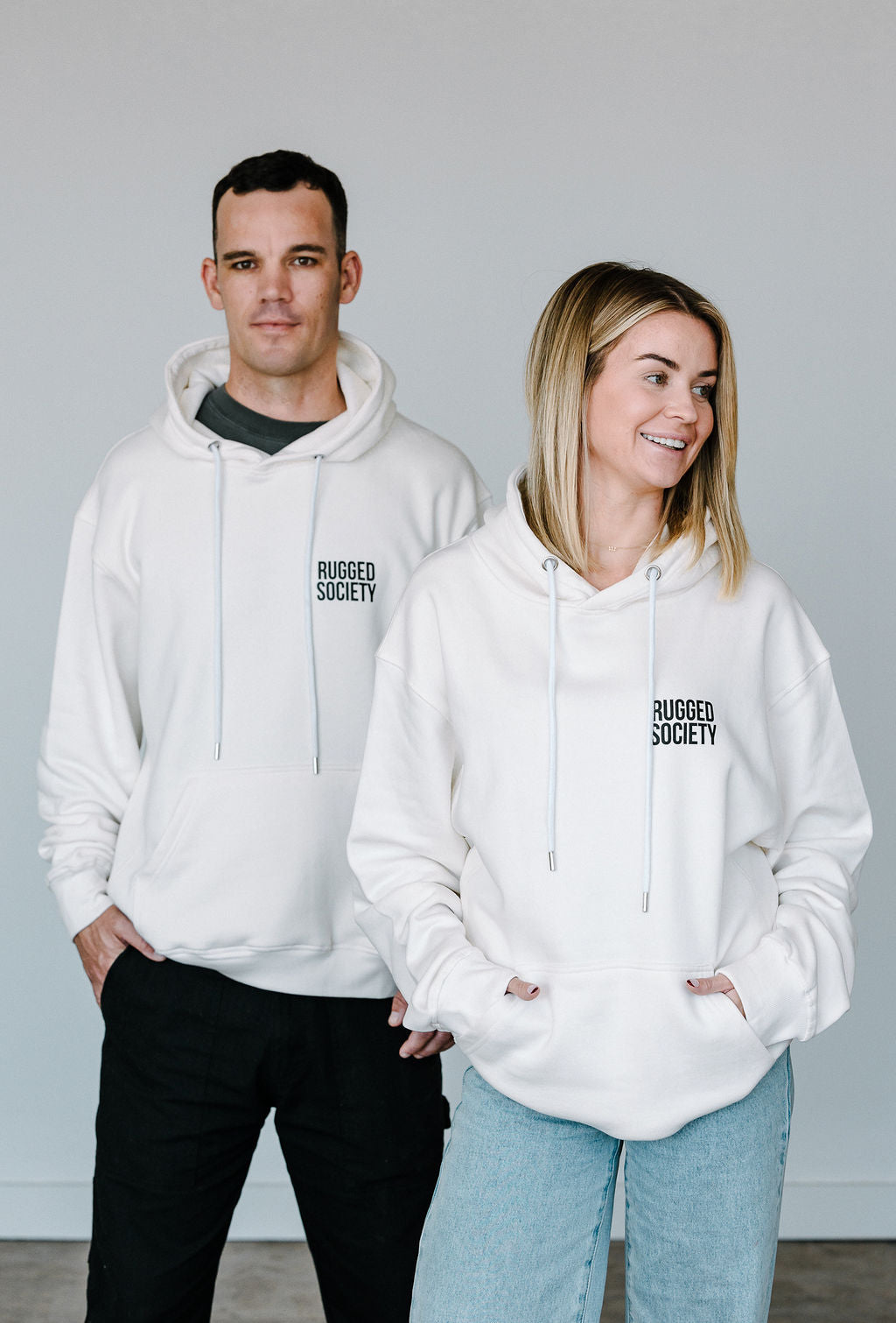 RELAXED RUGGED HOODIE - CREAM