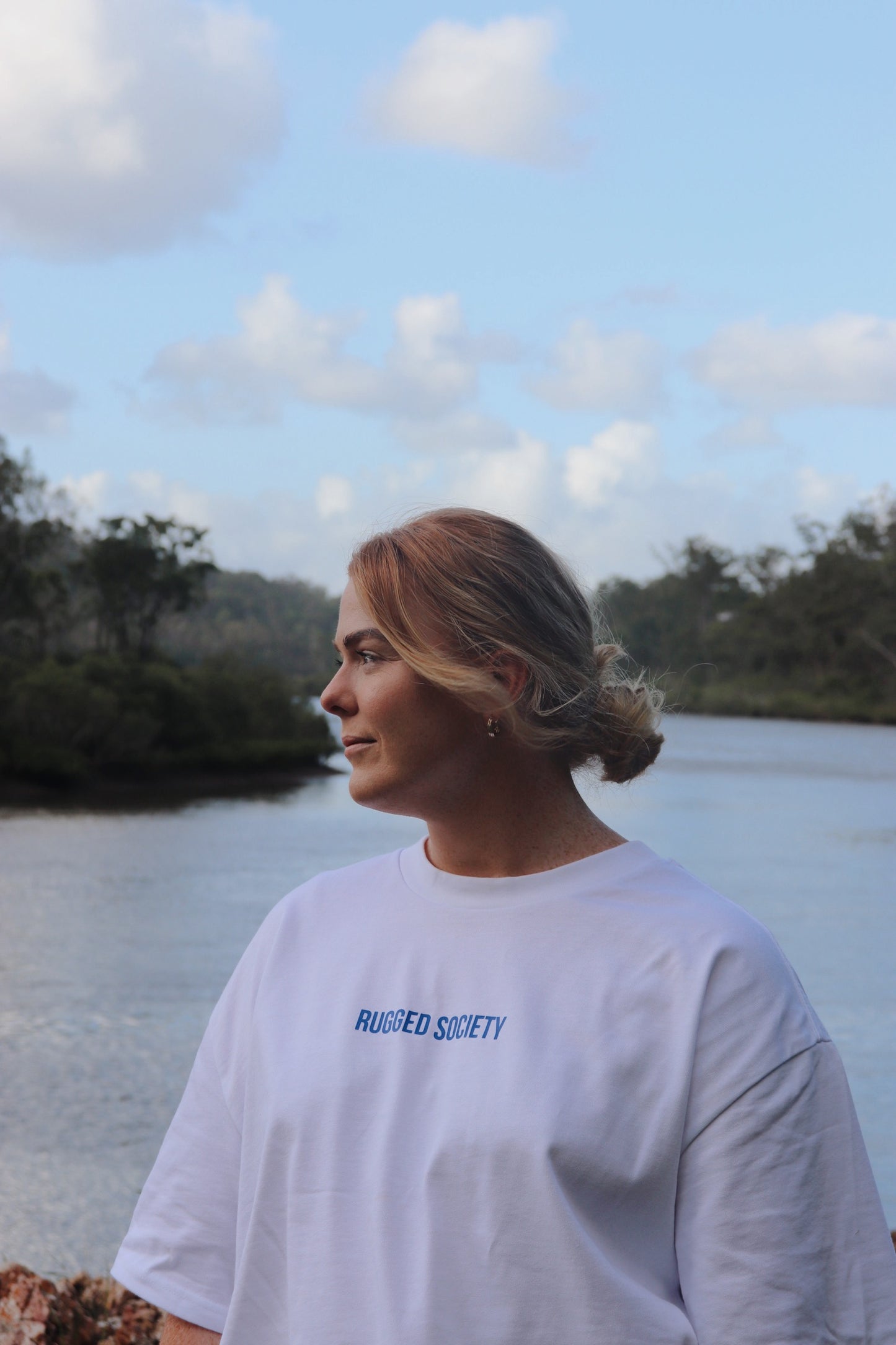 CLASSIC RUGGED TEE - WHITE