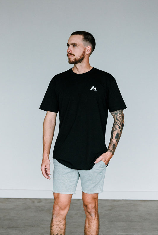 RUGGED EVERYDAY TEE - BLACK