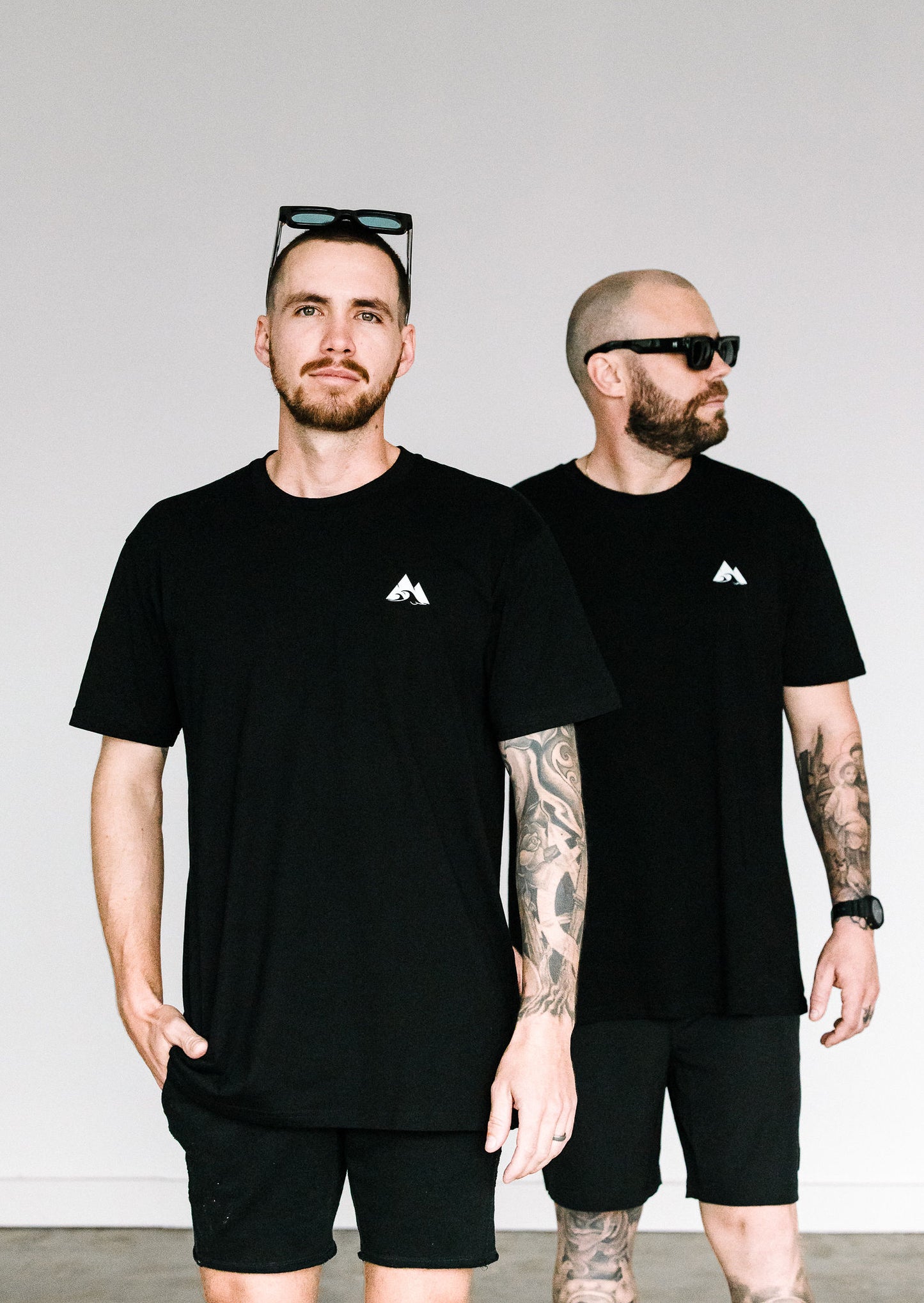 RUGGED EVERYDAY TEE - BLACK